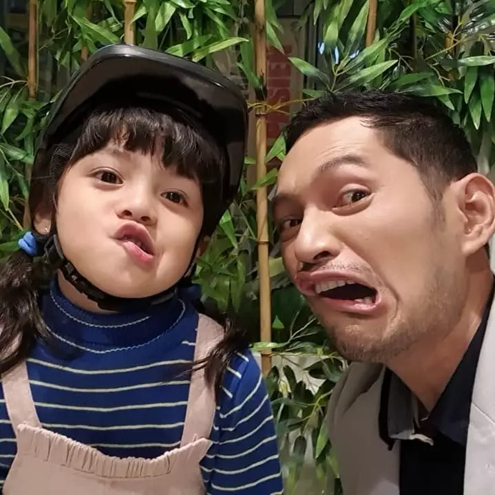 Momen gemas Fara Shakila 'Reyna' bareng pemain Ikatan Cinta © Instagram