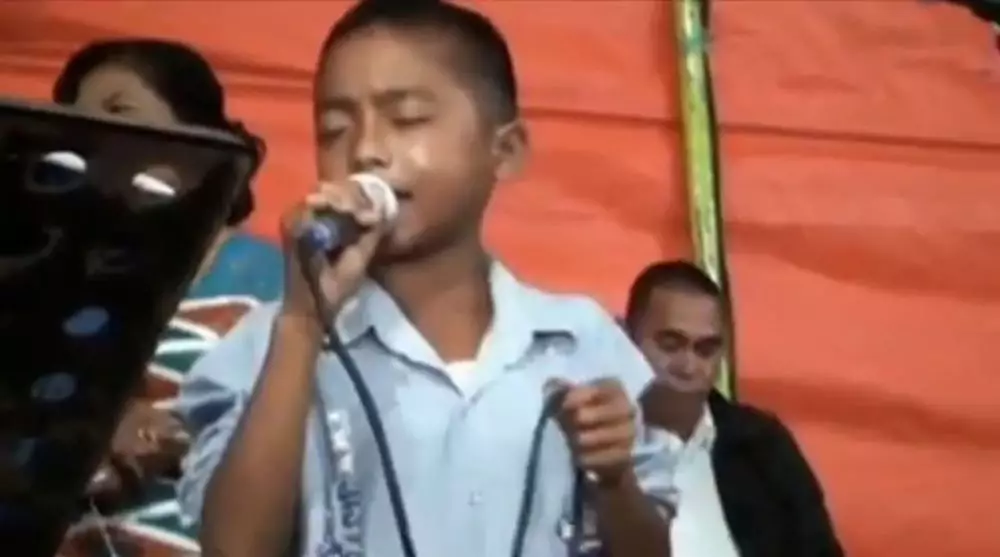 potret lawas seleb saat manggung © 2021 brilio.net potret lawas seleb saat manggung © 2021 brilio.net