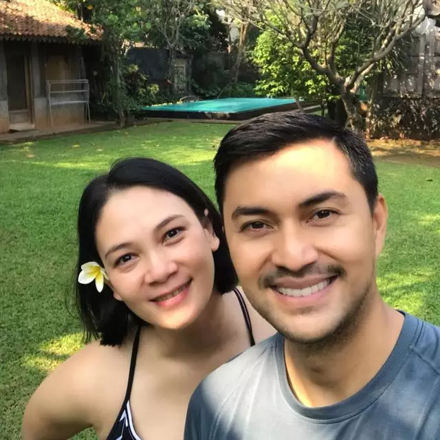 ratu sinetron era 90-an dan pasangan Instagram