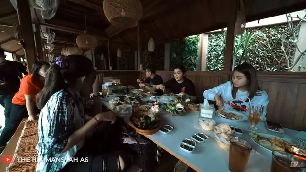 Aurel Hermansyah dipingit © 2021 brilio.net YouTube