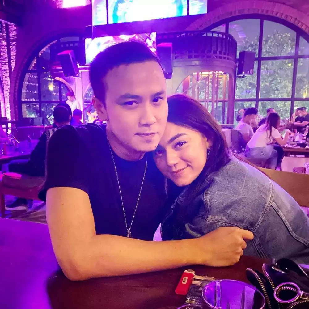 potret kenangan Thalita Latief dan suami Instagram potret kenangan Thalita Latief dan suami Instagram