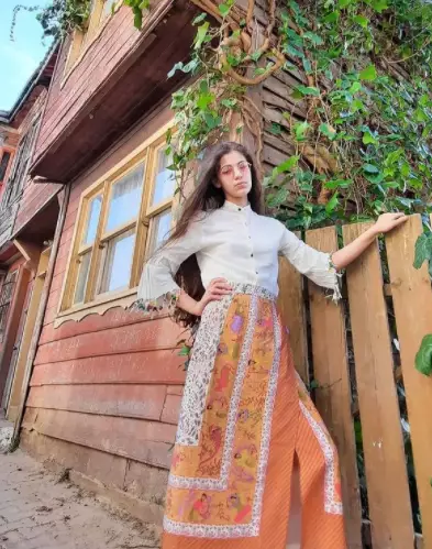 penampilan terbaru pemeran Elif Instagram