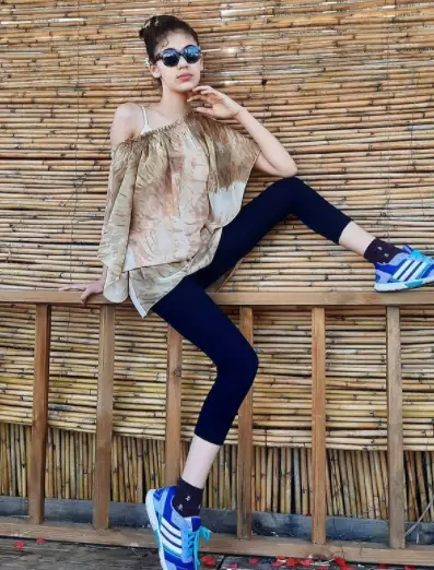 penampilan terbaru pemeran Elif Instagram