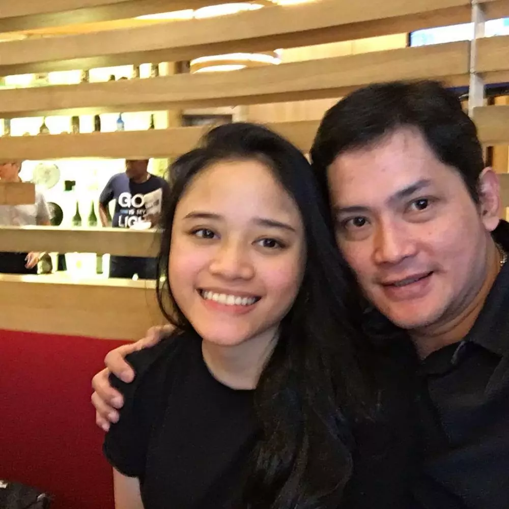 cantik anak pesinetron tak ikuti © Instagram