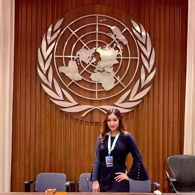 cantik anak pesinetron tak ikuti © Instagram