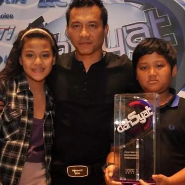 kebersamaan anang dan aurel sedari kecil © berbagai sumber kebersamaan anang dan aurel sedari kecil © berbagai sumber