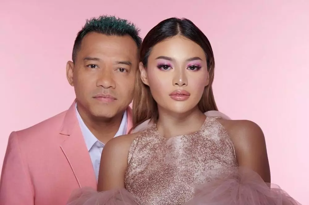 kebersamaan anang dan aurel sedari kecil © berbagai sumber kebersamaan anang dan aurel sedari kecil © berbagai sumber