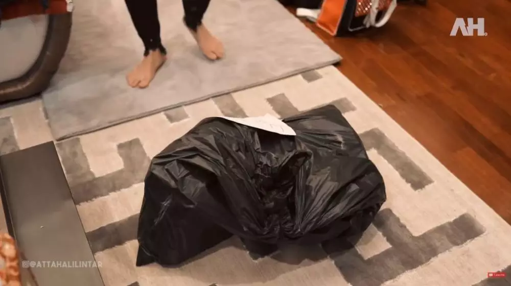 Atta dapat hadiah uang © YouTube Atta dapat hadiah uang © YouTube