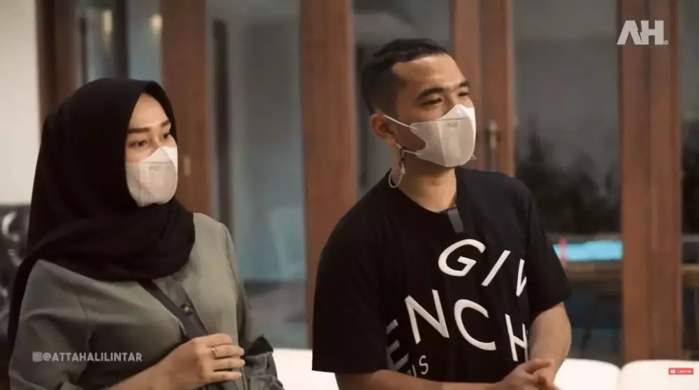 Atta dapat hadiah uang © YouTube Atta dapat hadiah uang © YouTube