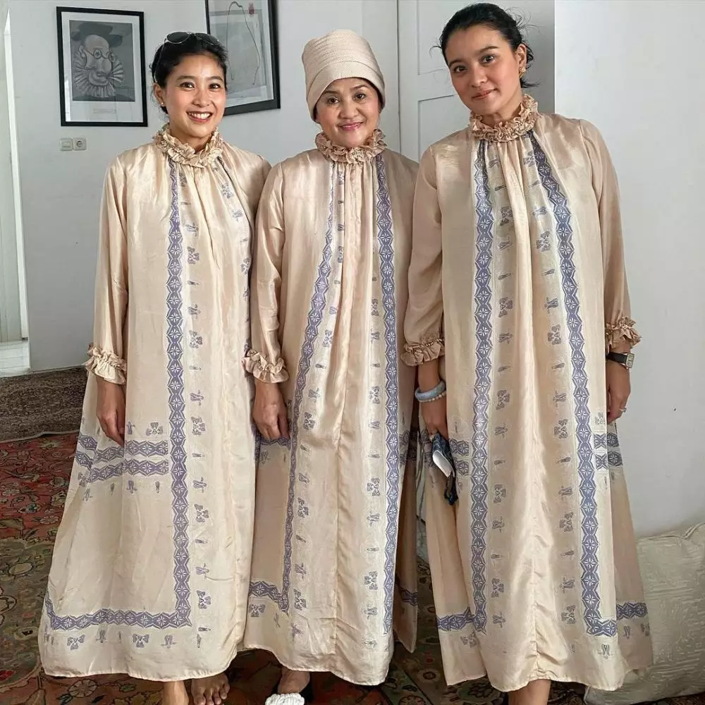 potret Olivia Zalianty kenakan dress © 2021 brilio.net potret Olivia Zalianty kenakan dress © 2021 brilio.net