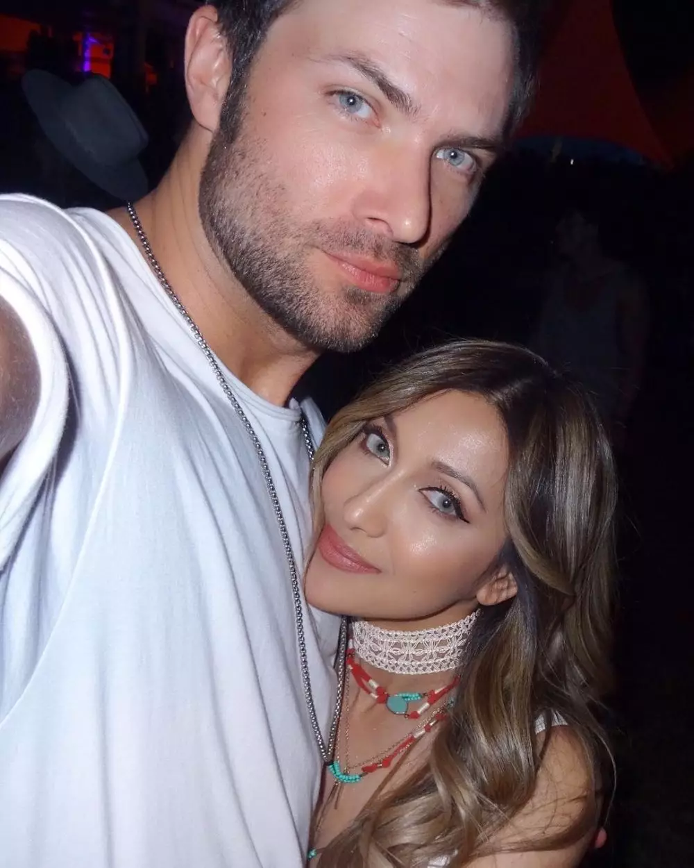 Tia Azhari dan suami bule © 2021 brilio.net Tia Azhari dan suami bule © 2021 brilio.net