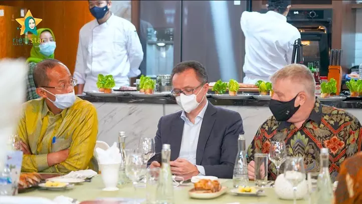 Penampakan restoran baru Rieta Amilia  Instagram Penampakan restoran baru Rieta Amilia  Instagram