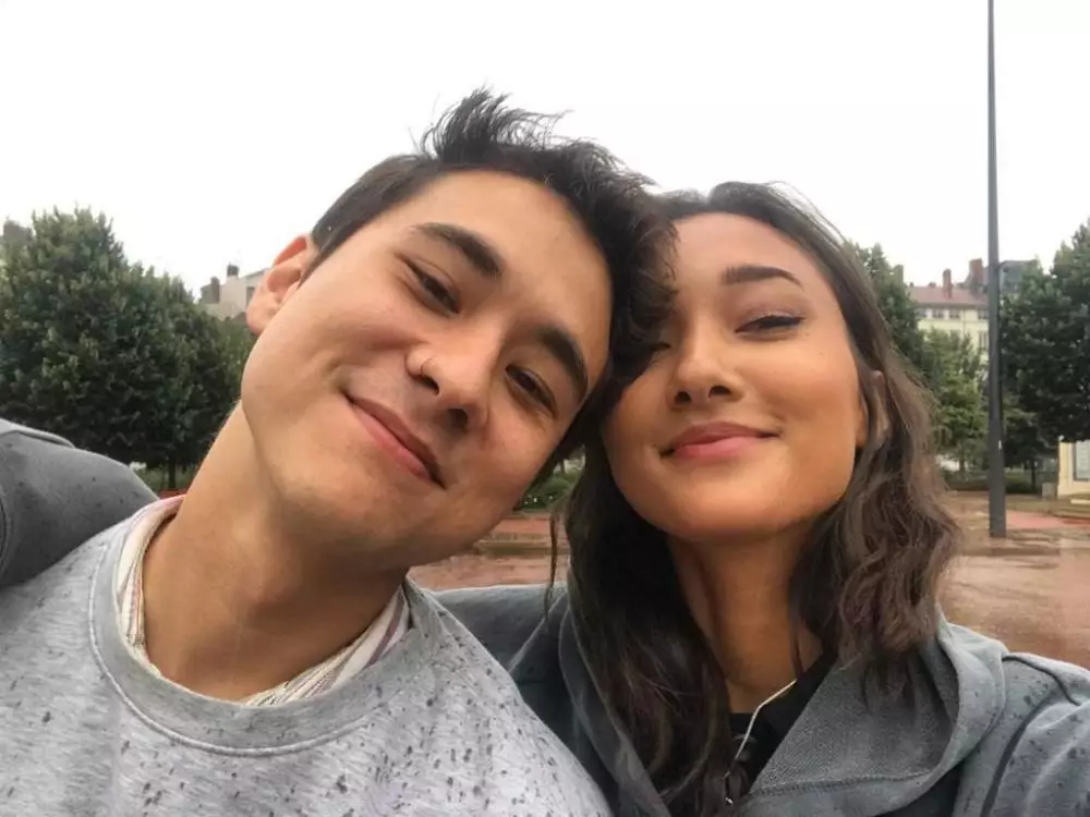 Potret mesra Jerome Kurnia dan Carissa Perusset © 2021 brilio.net Potret mesra Jerome Kurnia dan Carissa Perusset © 2021 brilio.net