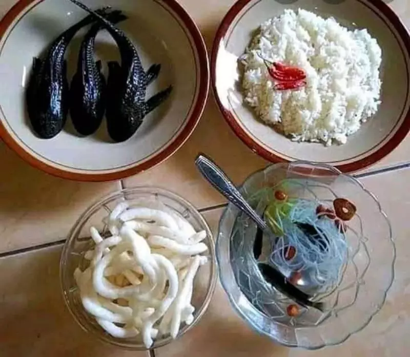 menu absurd tanggal tua © Berbagai Sumber