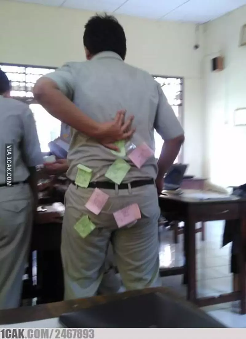 siswa hadapi ujian kocak © Berbagai Sumber