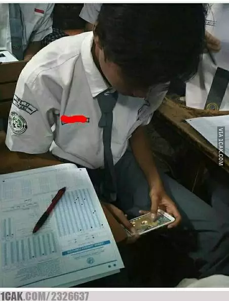 siswa hadapi ujian kocak © Berbagai Sumber