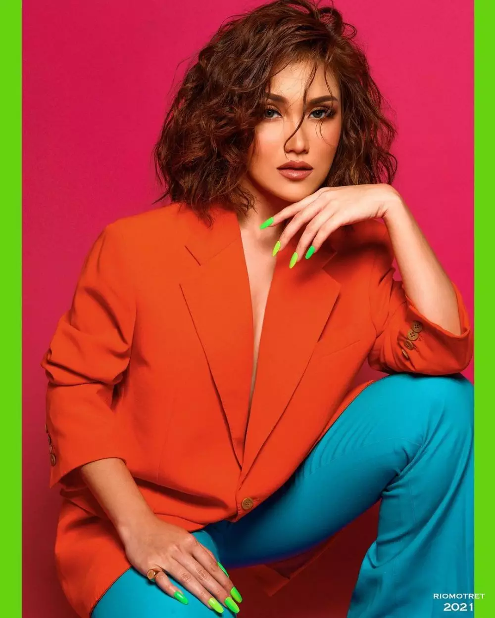 pemotretan Ayu Ting Ting dengan rambut pendek © 2021 brilio.net