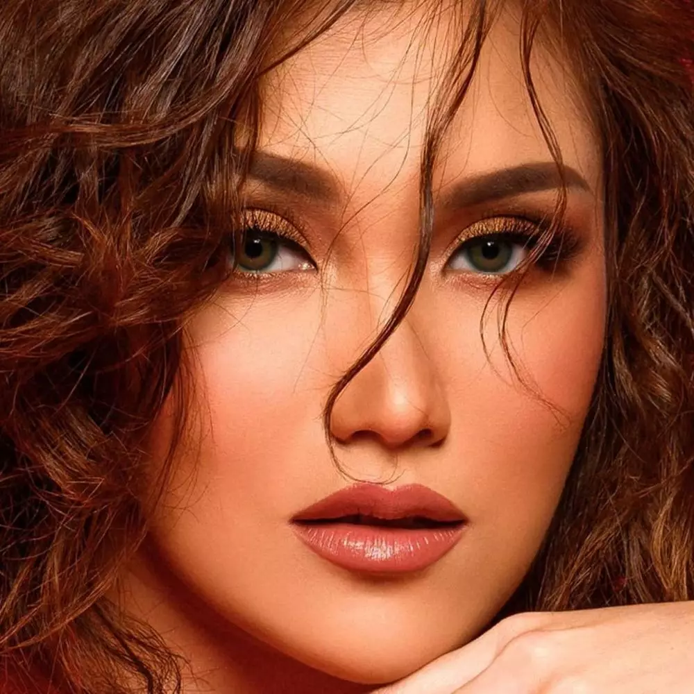 pemotretan Ayu Ting Ting dengan rambut pendek © 2021 brilio.net