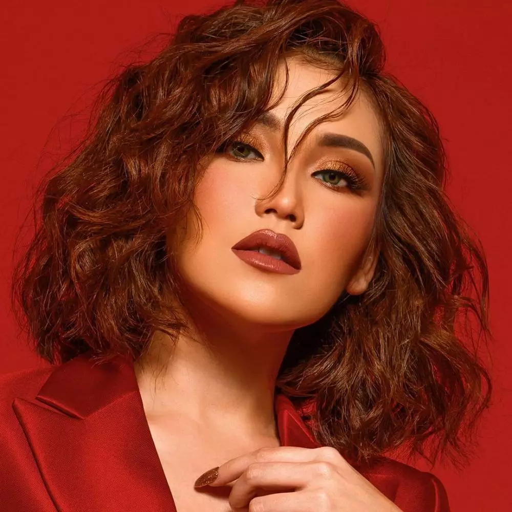 pemotretan Ayu Ting Ting dengan rambut pendek © 2021 brilio.net