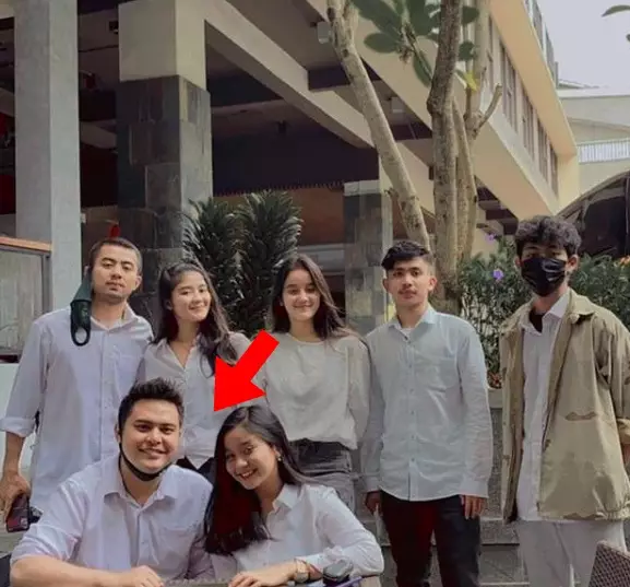 Potret mesra Galih Ginanjar dan pacar © 2021 brilio.net