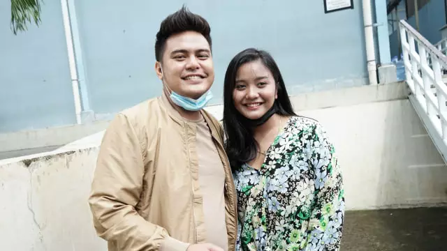 Potret mesra Galih Ginanjar dan pacar © 2021 brilio.net