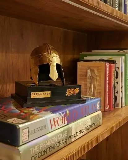 potret kantor produksi shah rukh khan dan gauri © Instagram