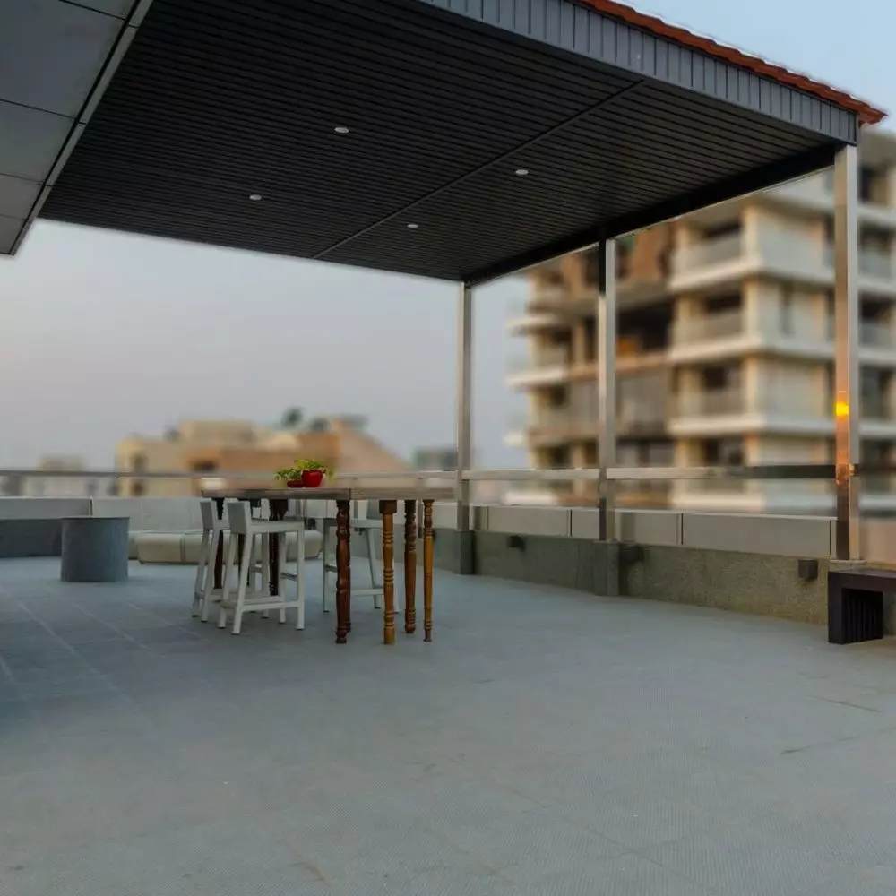 potret kantor produksi shah rukh khan dan gauri © Instagram