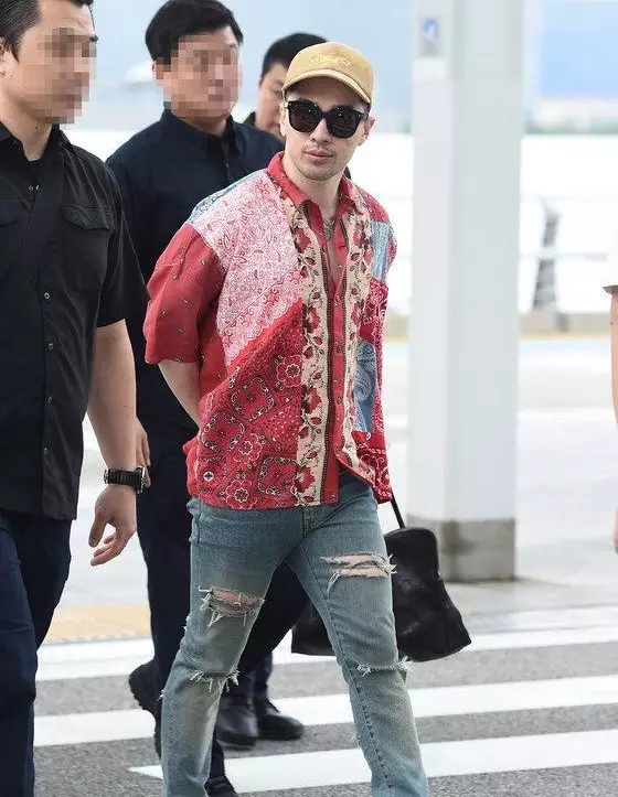 seleb Korea pakai batik © 2021 brilio.net