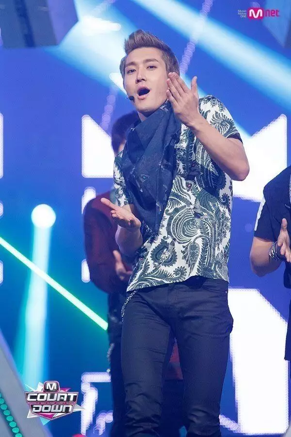 seleb Korea pakai batik © 2021 brilio.net