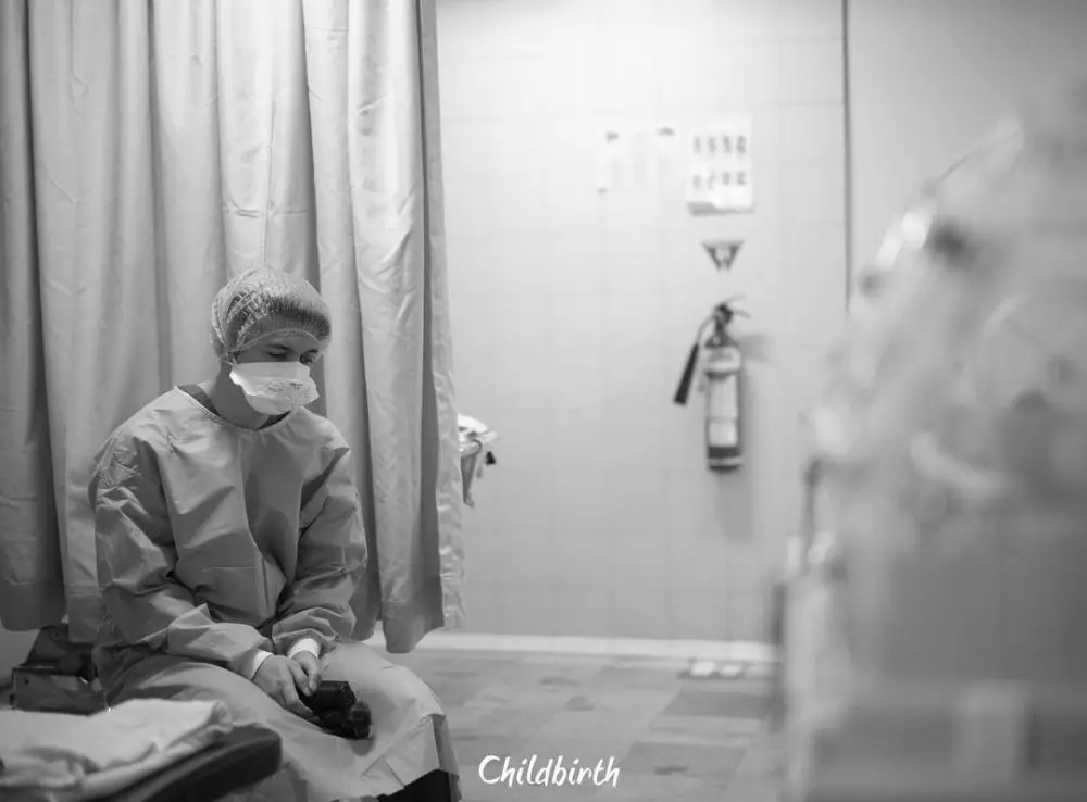 Momen Zaskia Sungkar melahirkan anak pertama © 2021 brilio.net Momen Zaskia Sungkar melahirkan anak pertama © 2021 brilio.net