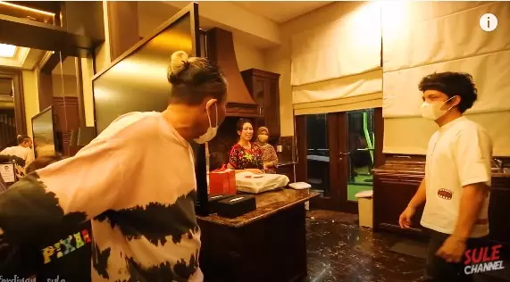 Potret ruang makan rumah baru Atta Halilintar © YouTube