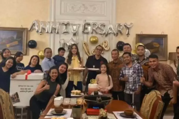 rayakan ultah pernikahan ke-10 © 2021 brilio.net