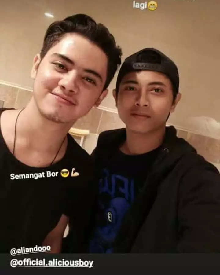 Aliando tampil tanpa brewok © 2021 brilio.net Aliando tampil tanpa brewok © 2021 brilio.net