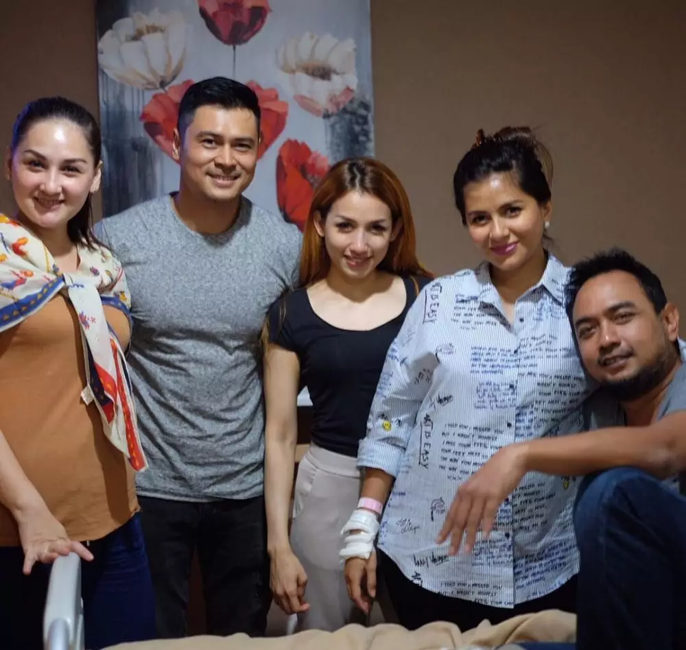 pemain putri untuk pangeran dengan pasangan © Instagram