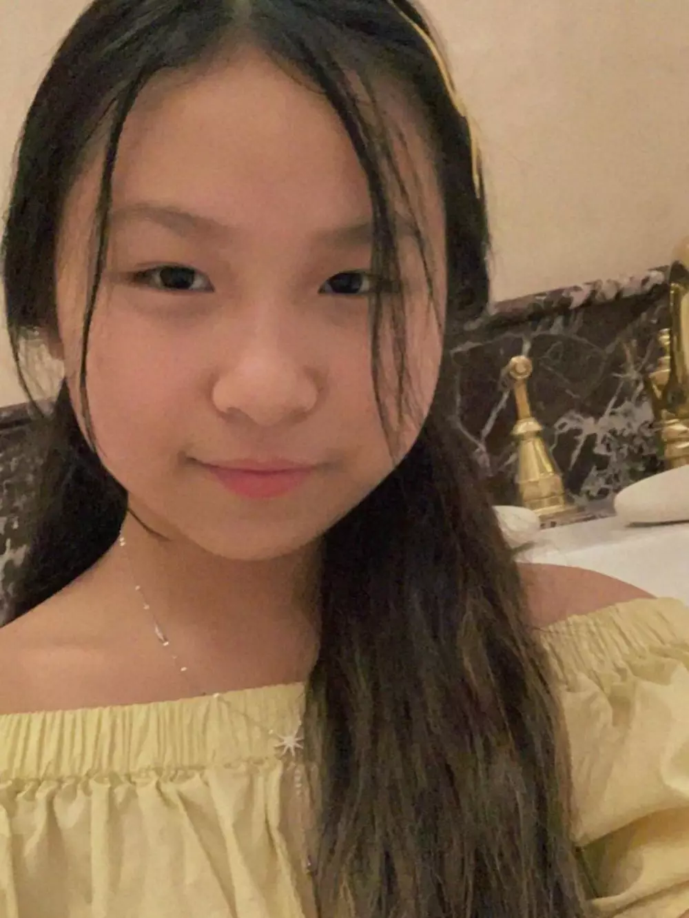 Potret aliyyah kohl adik sisca kohl Berbagai sumber