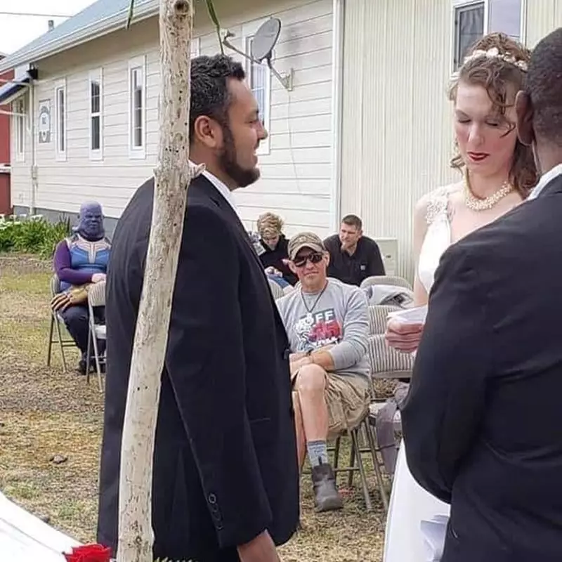 aksi nyeleneh di kondangan © Berbagai Sumber aksi nyeleneh di kondangan © Berbagai Sumber