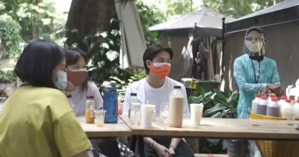 Iqbaal Ramadhan dan Zidny Lathifa kencan © 2021 brilio.net