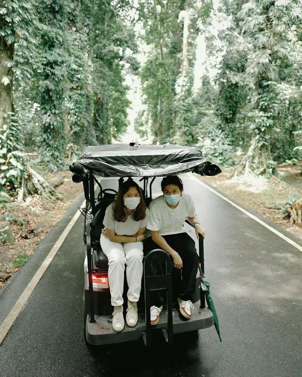 Iqbaal Ramadhan dan Zidny Lathifa kencan © 2021 brilio.net