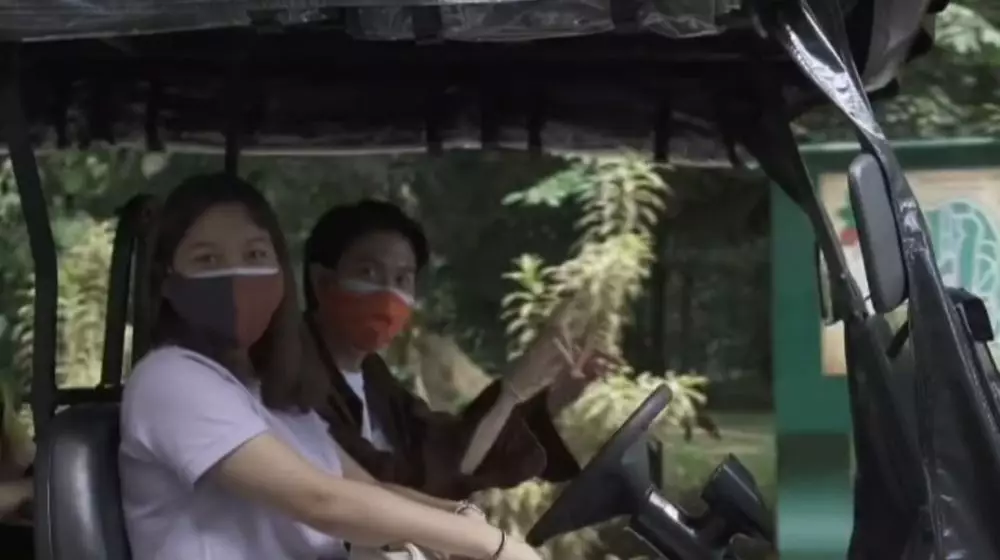 Iqbaal Ramadhan dan Zidny Lathifa kencan © 2021 brilio.net