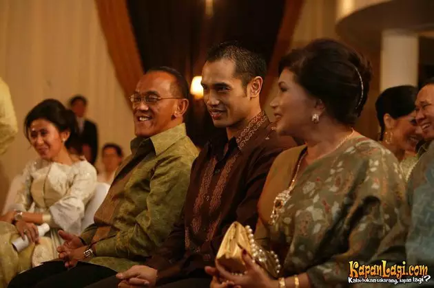 potret Nia lamaran sampai menikah © 2021 brilio.net potret Nia lamaran sampai menikah © 2021 brilio.net