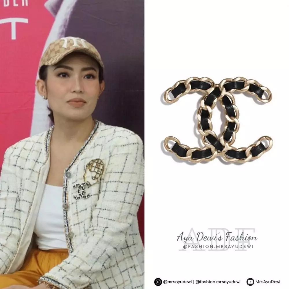 Taksiran harga aksesori Ayu Dewi © 2021 brilio.net