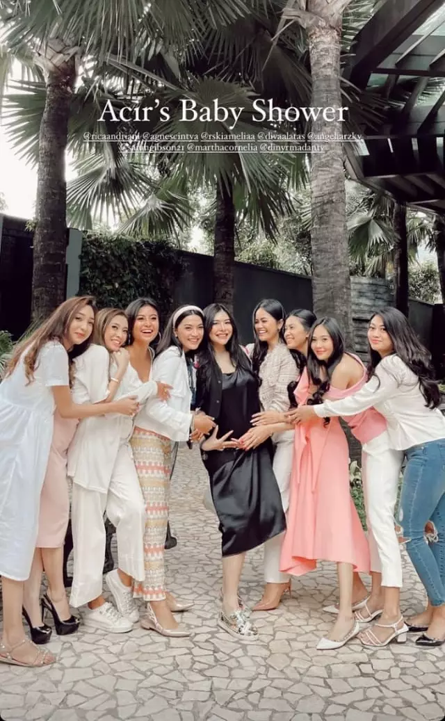 Potret baby shower Rica Andriani © Instagram Potret baby shower Rica Andriani © Instagram