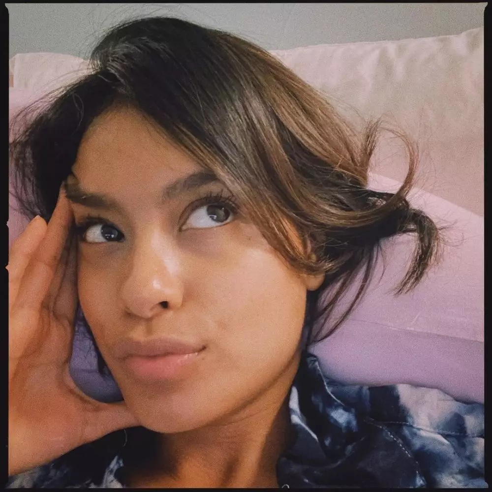 Eva Celia tanpa riasan makeup © 2021 brilio.net Eva Celia tanpa riasan makeup © 2021 brilio.net