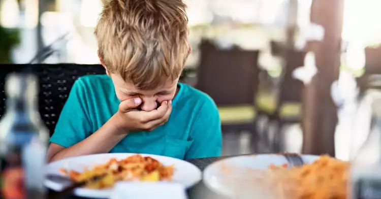 4 Cara mengatasi alergi makanan pada anak, ketahui penyebabnya  