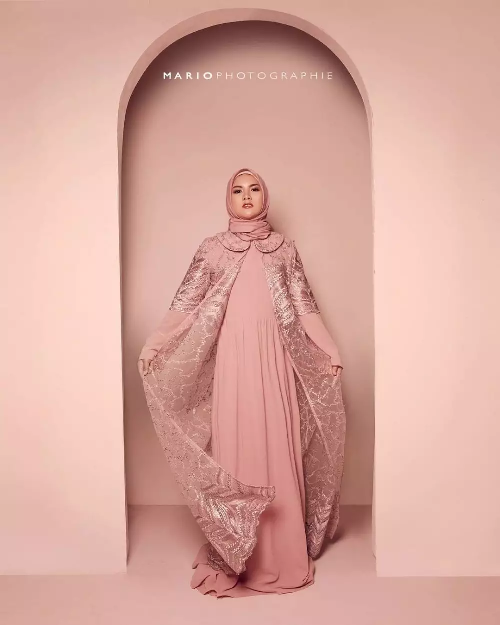 pemotretan Evelin dan Rulyabii © 2021 Instagram