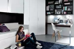 6 Cara membereskan kamar jadi rapi dan nyaman dalam hitungan menit 