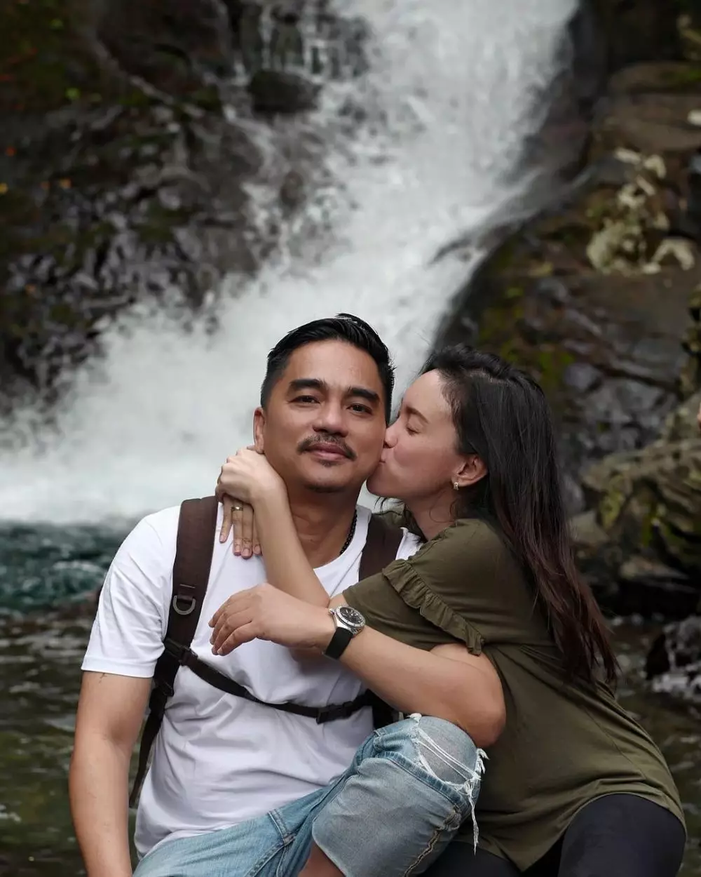 momen manis gitaris dan pasangan © Instagram