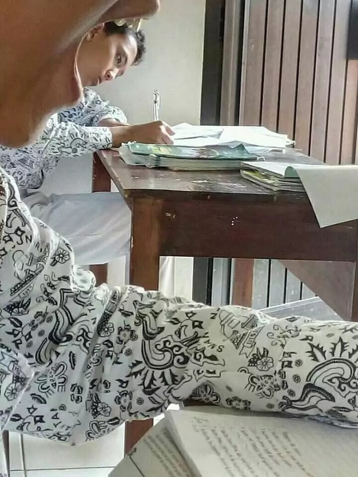 Kelakuan nyeleneh pelajar © berbagai sumber Kelakuan nyeleneh pelajar © berbagai sumber
