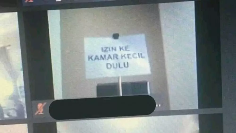 Kelakuan nyeleneh pelajar © berbagai sumber Kelakuan nyeleneh pelajar © berbagai sumber