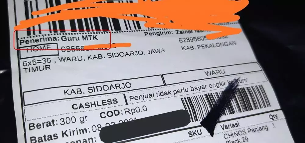 Nama nyeleneh penerima paket © berbagai sumber Nama nyeleneh penerima paket © berbagai sumber